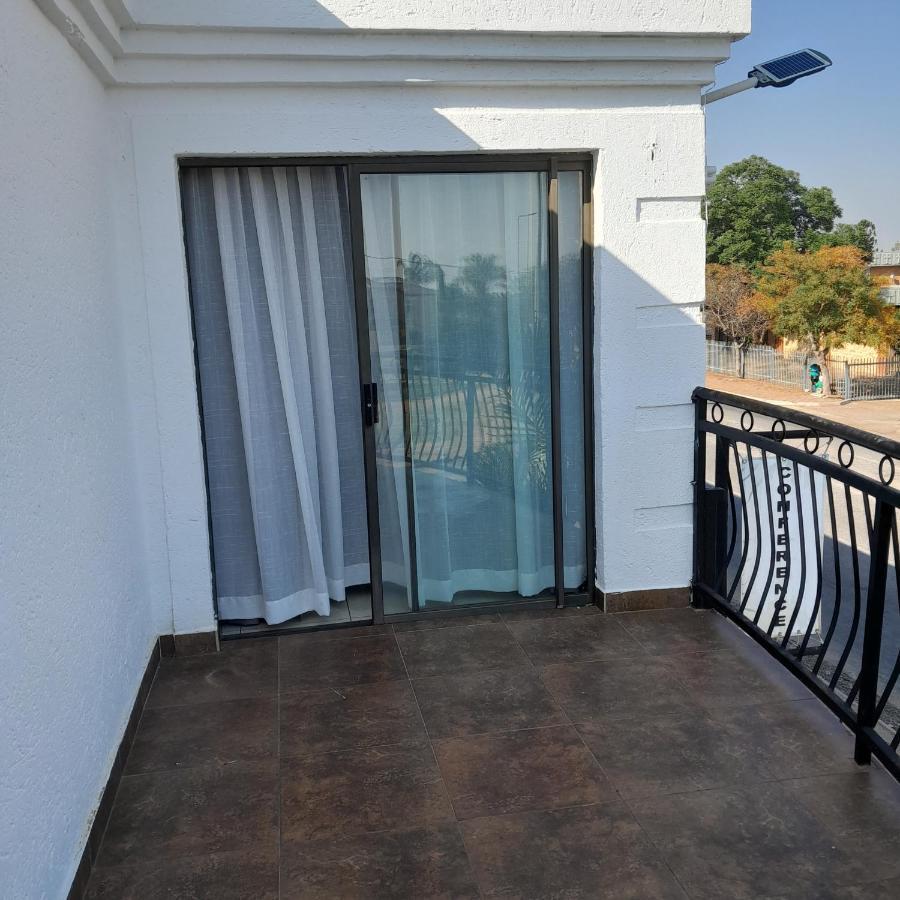 The Shamrock Hotel Polokwane Exterior photo