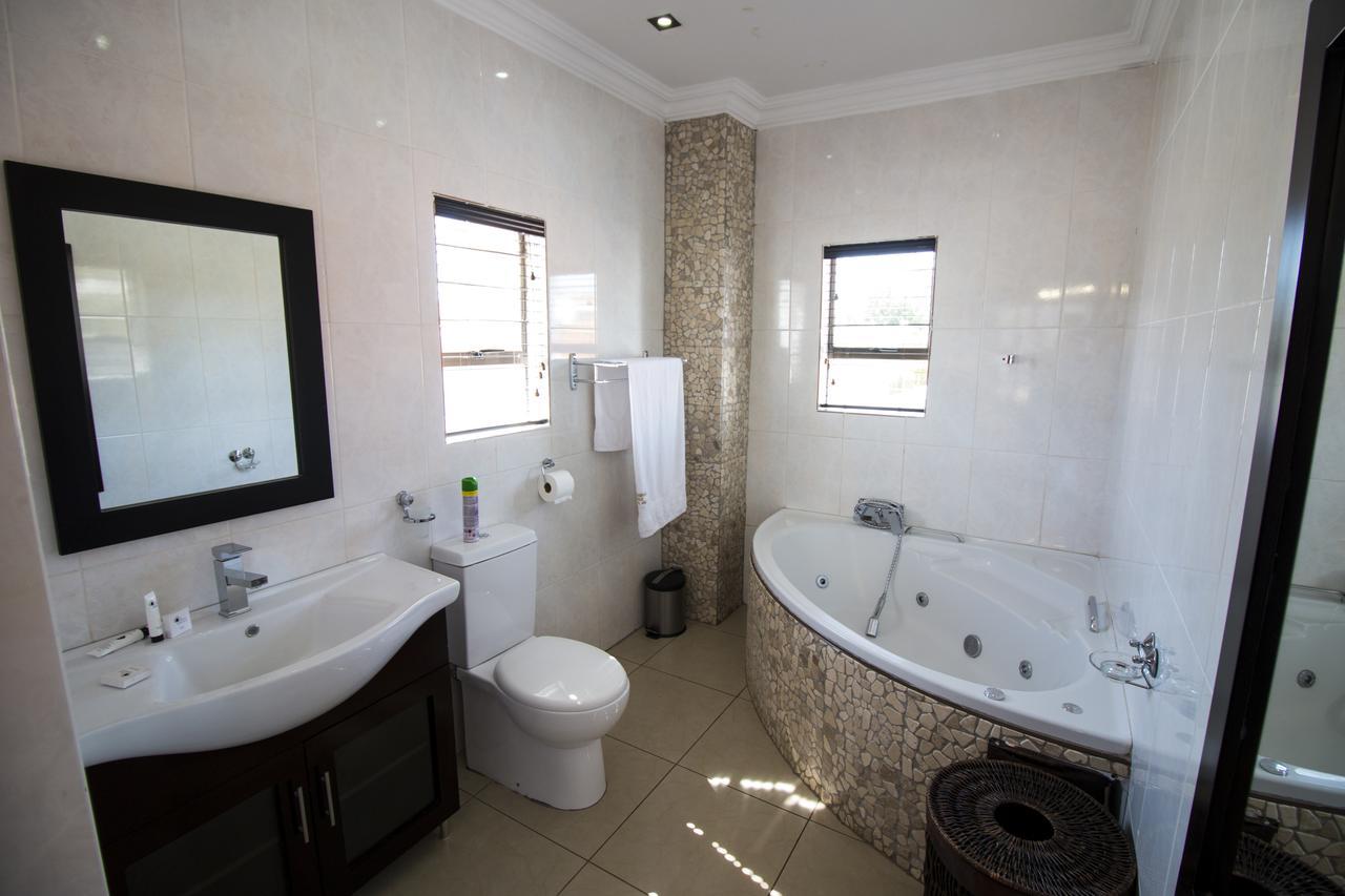 The Shamrock Hotel Polokwane Exterior photo